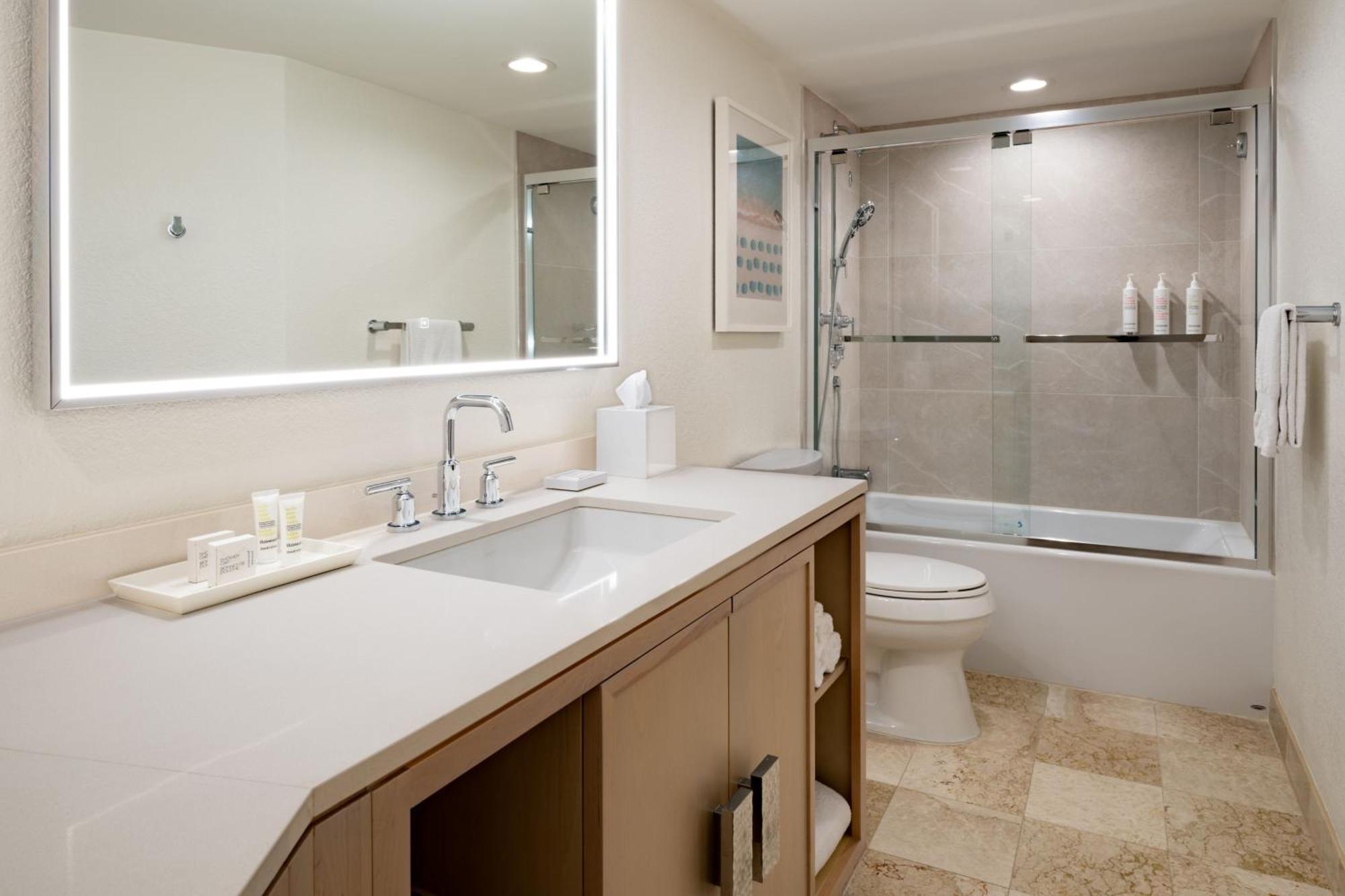 Family Suite with Oceanfront