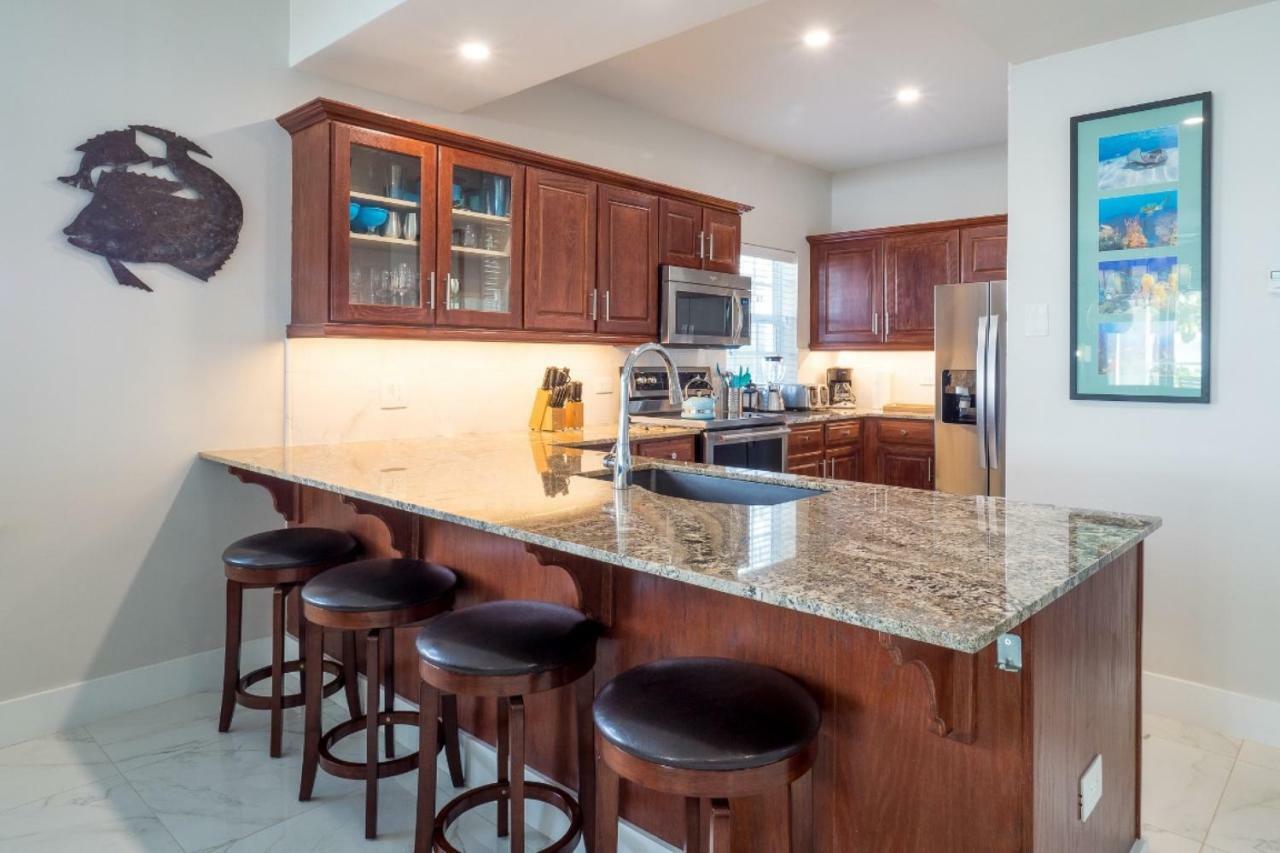 Three-Bedroom Apartment - Oceanfront