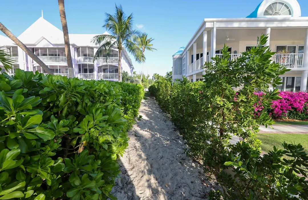Luxury 1 Bed Apartment Near Seven Mile Beach At The Grove - Villa Caribbean Blues-1
