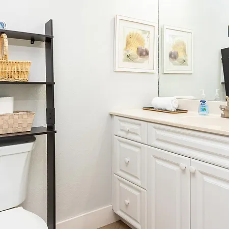 Seven Mile Beach Condo W Pool-2