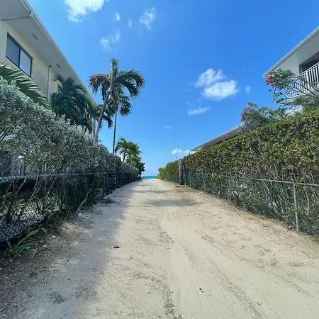 Studio Apartment In West Bay Rd. Vr14-2