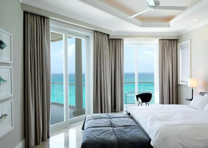 The Watercolours - Villa A George Town