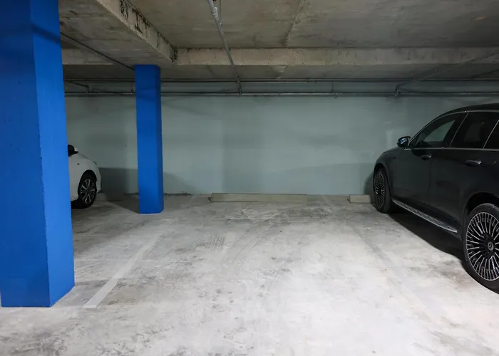 Luxury 1 Bed Apartment Near Seven Mile Beach At The Grove - Villa Flamingo Haven West Bay