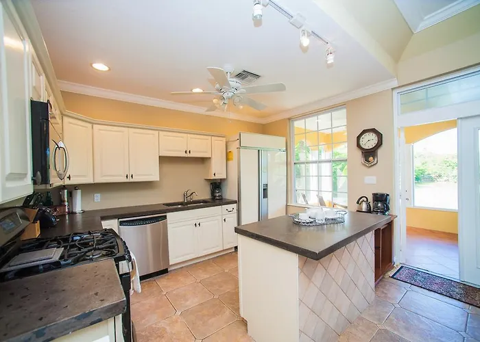 West Bay hotels near USS Kittiwake